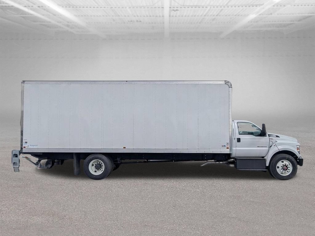 New 2025 Ford F750 2WD Regular Cab Super Duty image 10