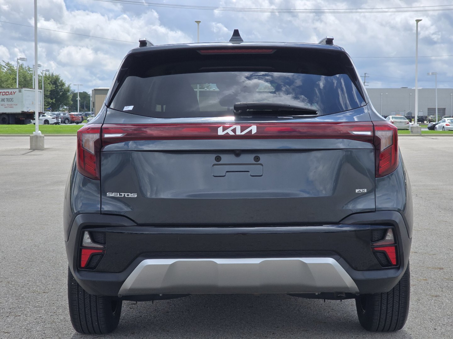 Used 2025 Kia Seltos S AWD/4WD image 18