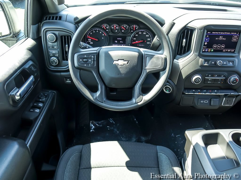 New 2026 Chevrolet Silverado 1500 Custom w/ LPO, Dark Essentials Package AWD/4WD image 13