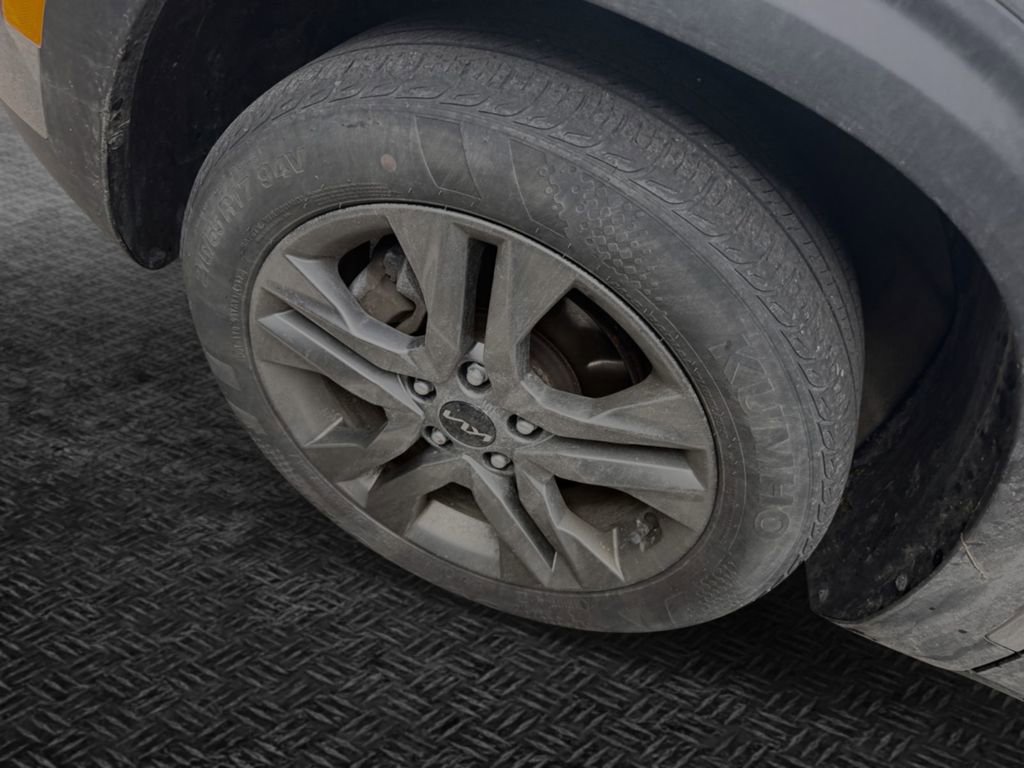 Certified 2023 Kia Seltos S image 12