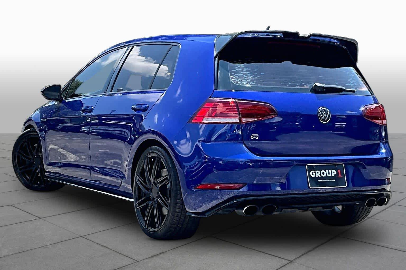 Used 2018 Volkswagen Golf R 4-Door AWD/4WD image 12