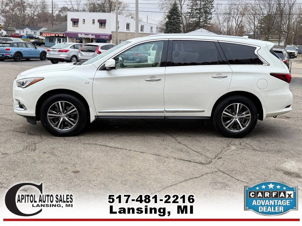 Used 2017 INFINITI QX60 AWD w/ Premium Plus Package image 5