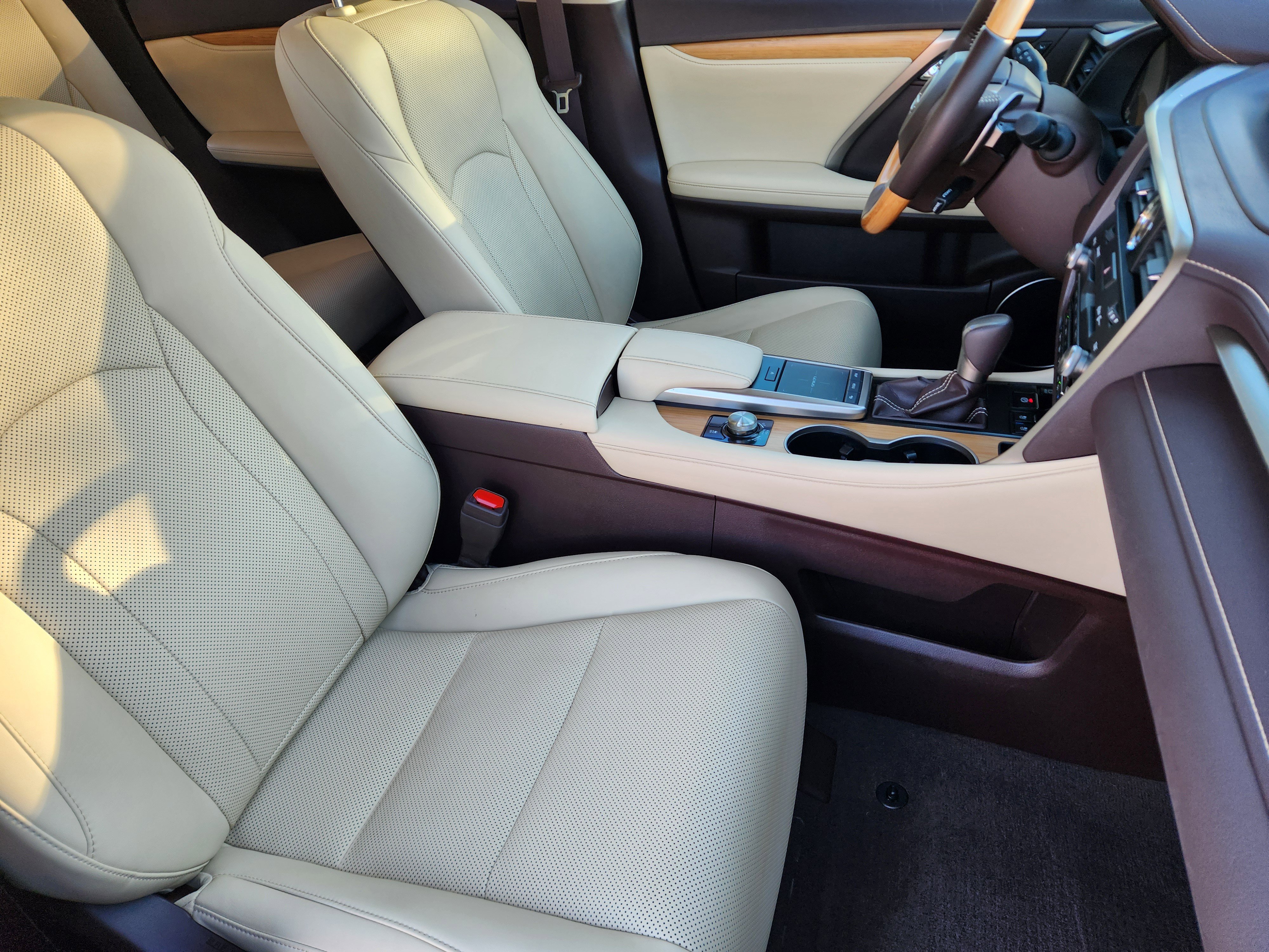 Used 2020 Lexus RX 350L FWD w/ Premium Package image 15