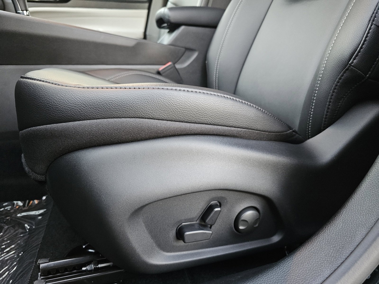 New 2026 Jeep Compass Limited image 21