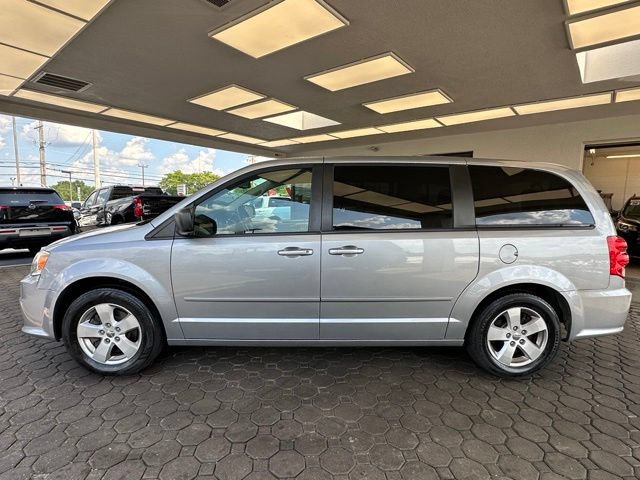 Used 2015 Dodge Grand Caravan SE w/ Quick Order Package 29E SE FWD image 2