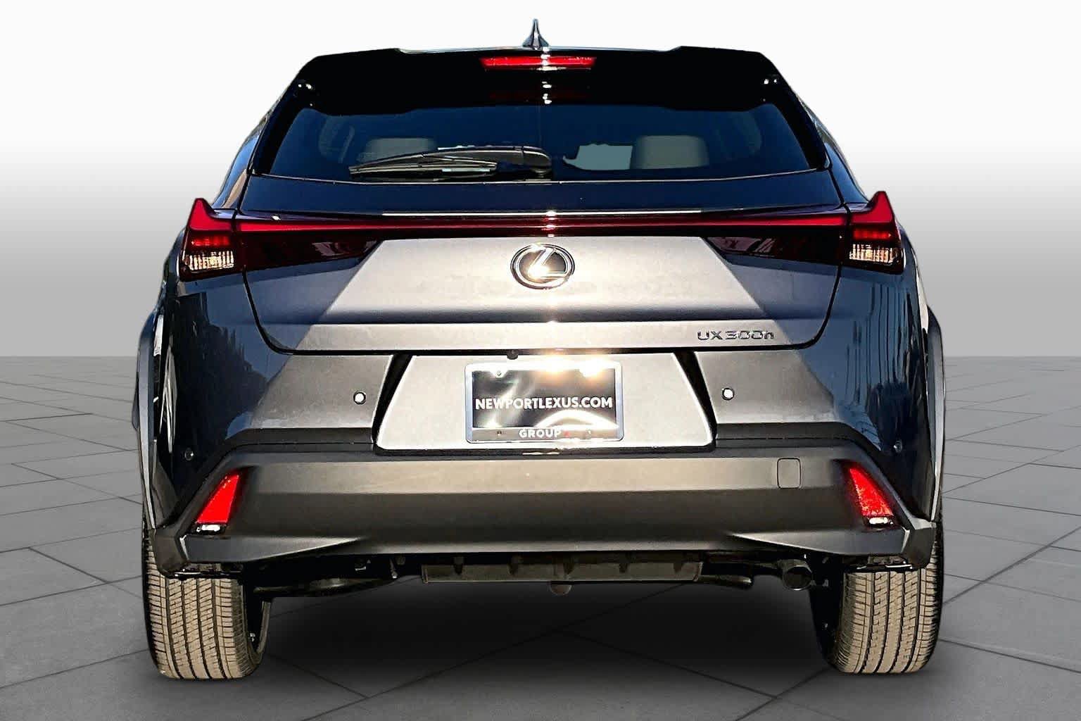New 2026 Lexus UX 300h FWD image 4