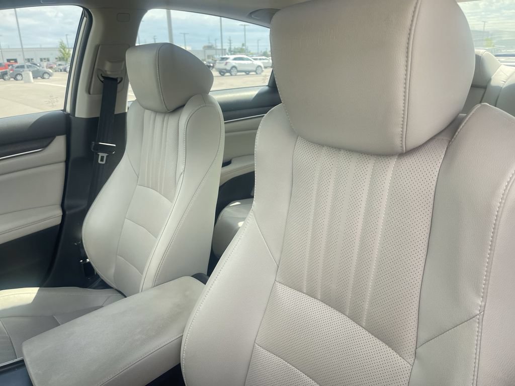 Used 2018 Honda Accord EX-L image 8