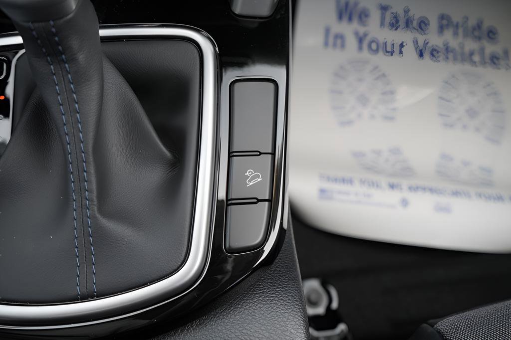 Used 2023 Kia Seltos S FWD image 30