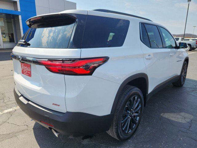 Used 2023 Chevrolet Traverse RS w/ LPO, Floor Liner Package image 5