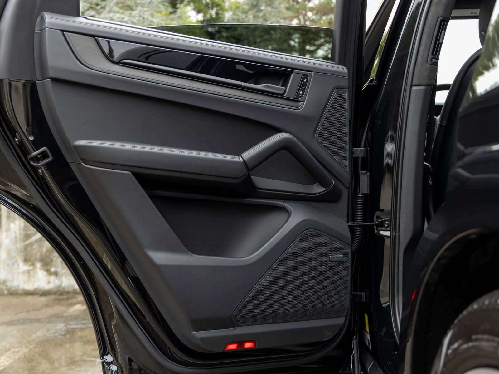 New 2025 Porsche Cayenne GTS image 41