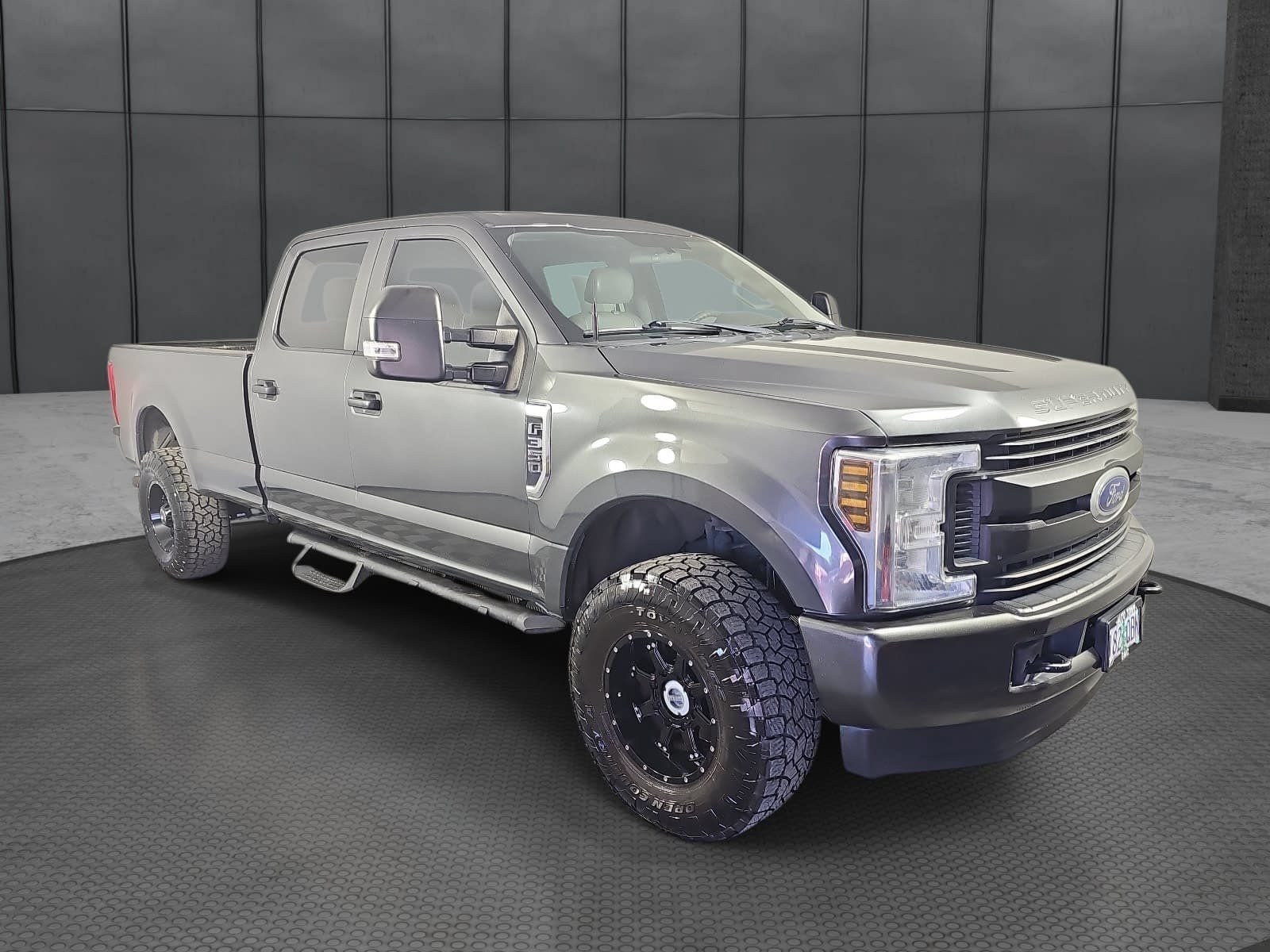 Used 2018 Ford F350 XL w/ Power Equipment Group AWD/4WD image 3