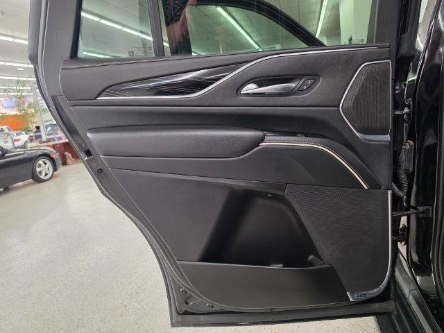 Used 2023 Cadillac Escalade Sport AWD/4WD image 31