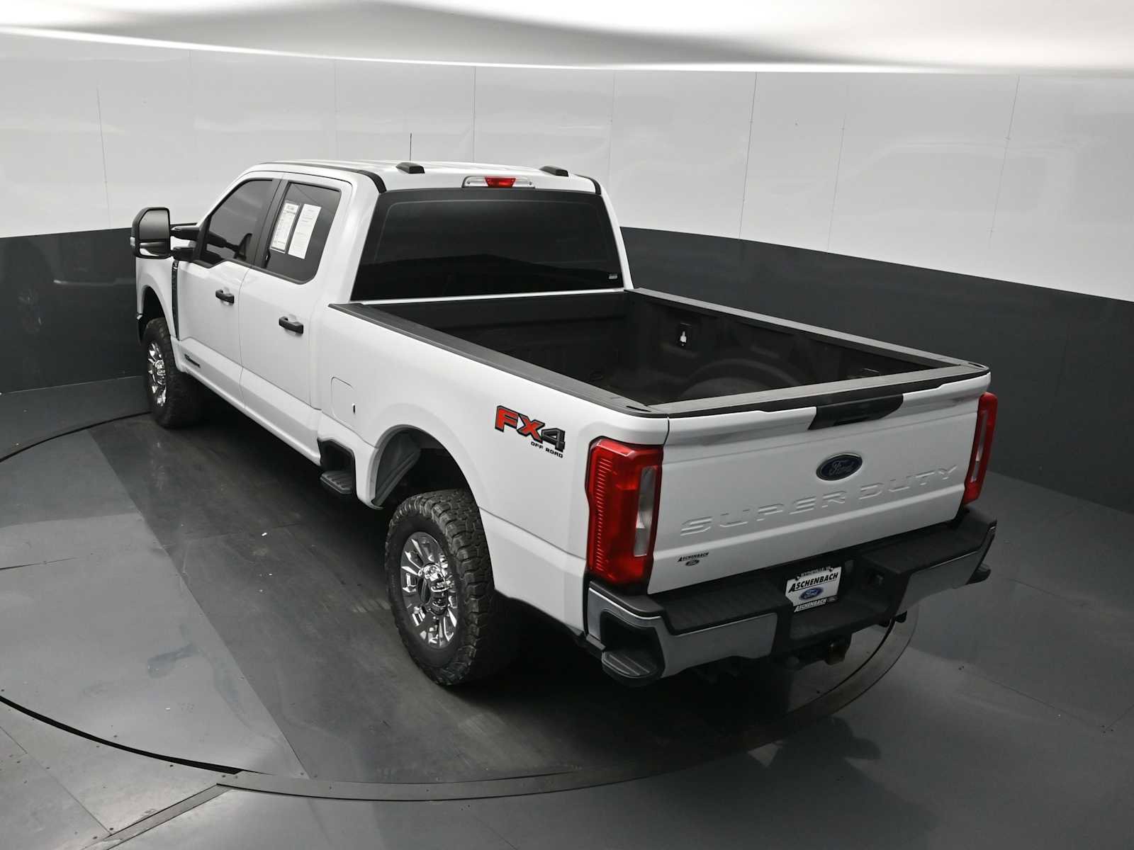 Used 2023 Ford F250 XL w/ FX4 Off-Road Package image 23