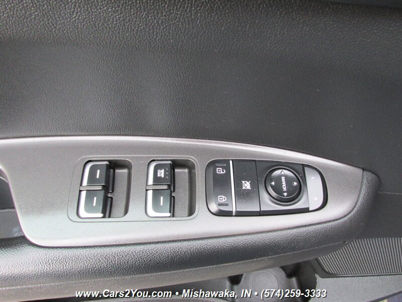 Used 2018 Kia Optima LX FWD image 10
