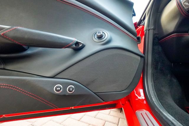 Used 2018 Ferrari 488 GTB image 52