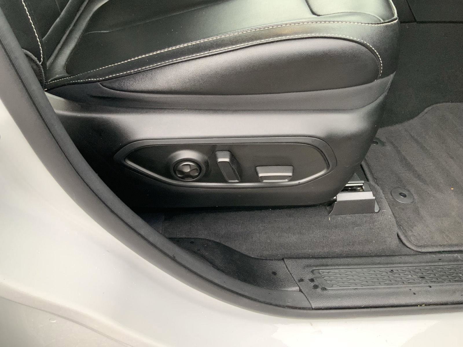 Used 2023 Jeep Grand Cherokee L Limited image 67