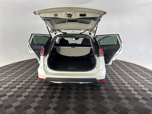Used 2020 Nissan Rogue SV AWD/4WD image 15