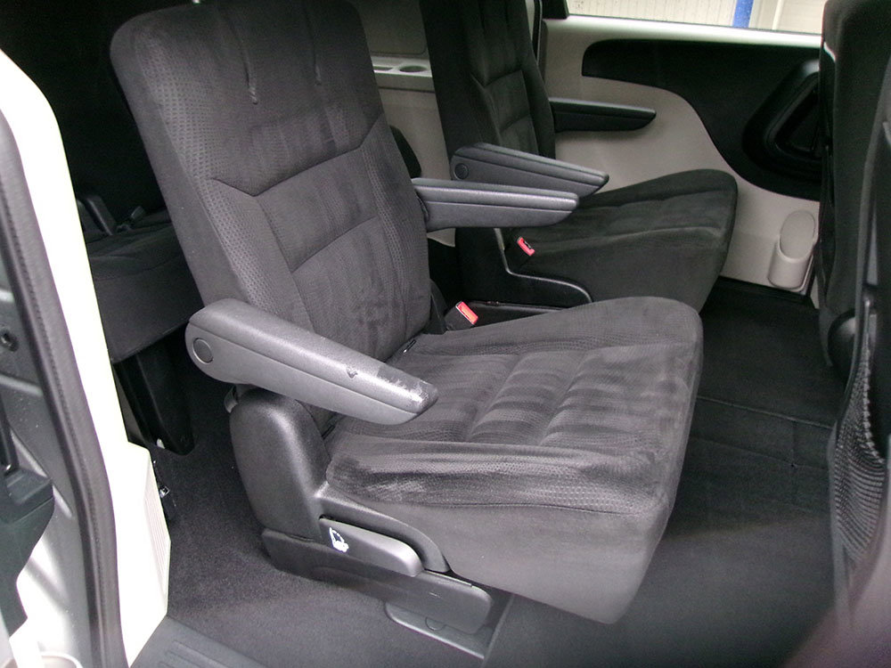 Used 2015 Dodge Grand Caravan SE w/ Quick Order Package 29E SE image 10