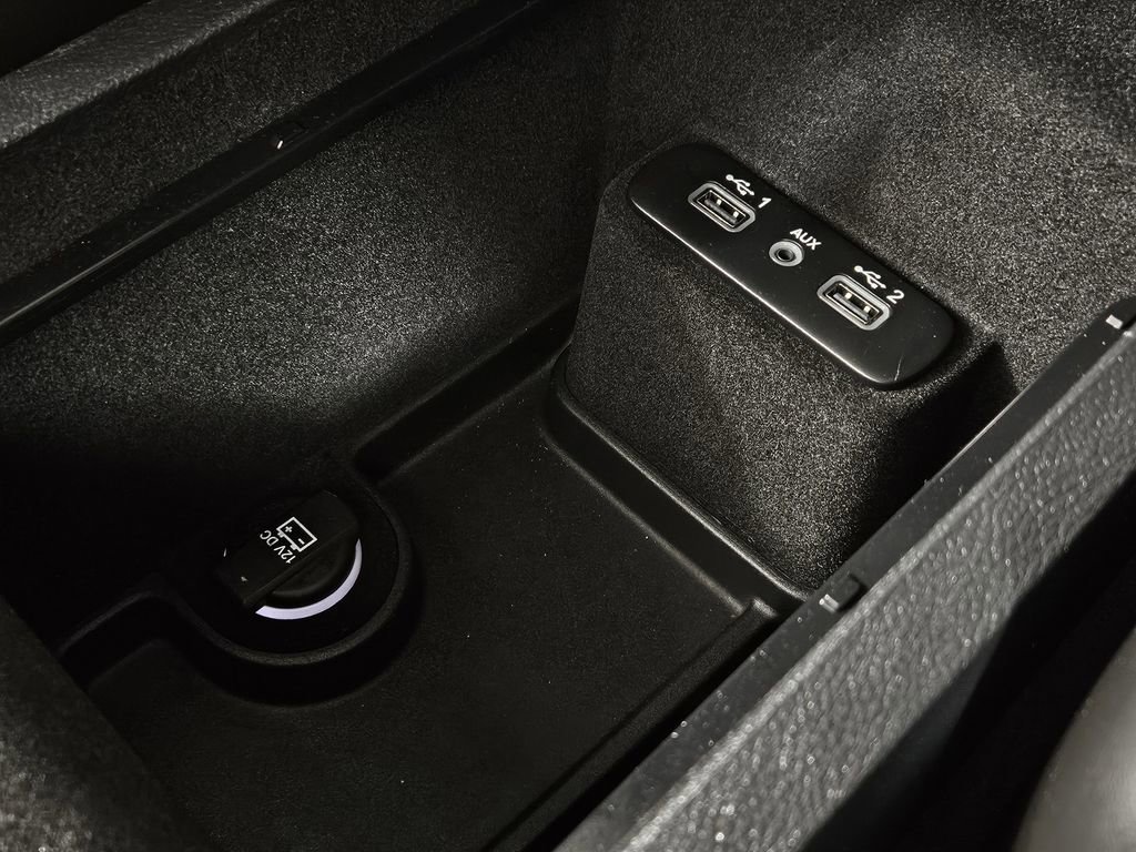 Used 2023 Chrysler 300 S RWD image 18