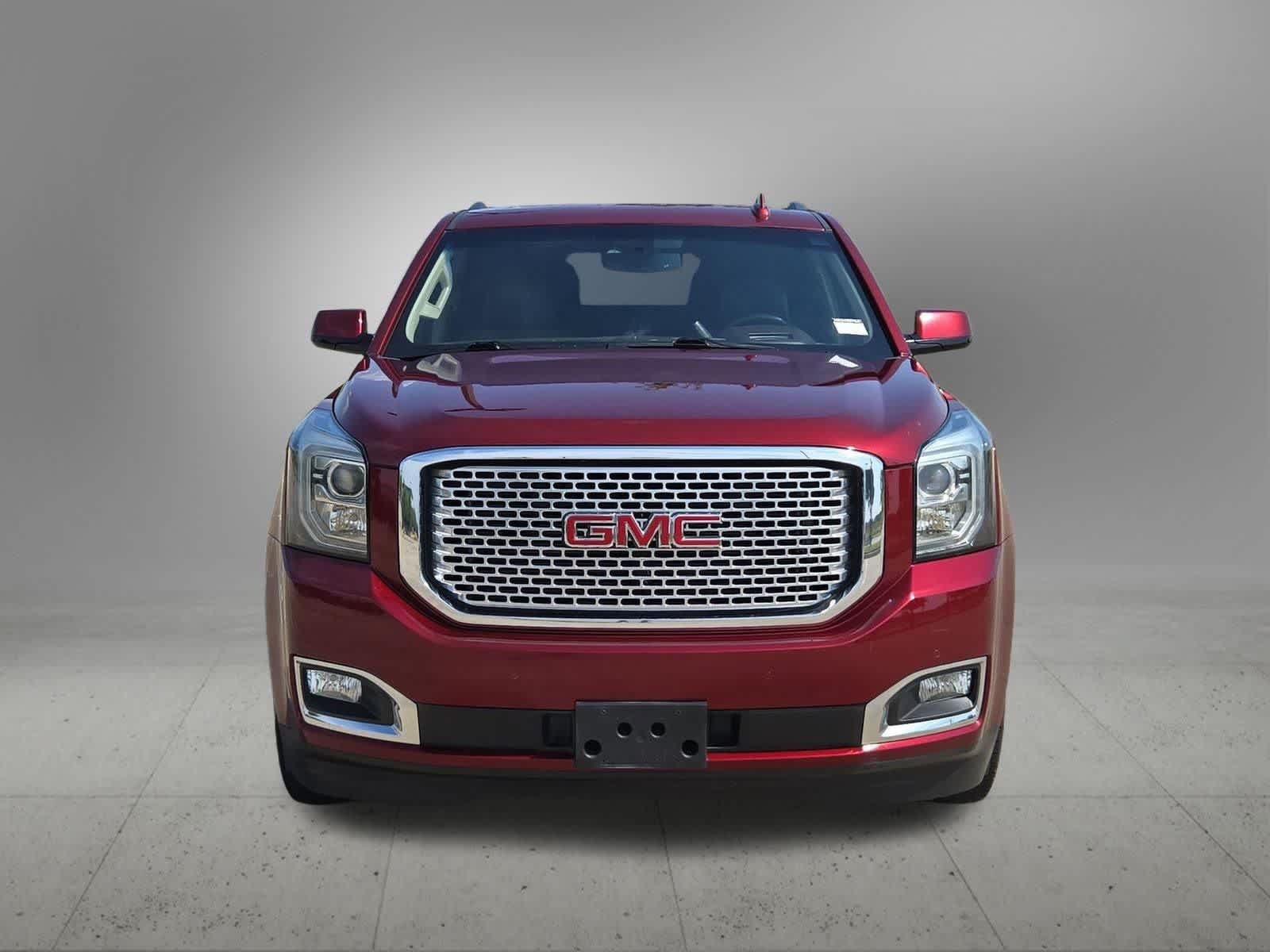 Used 2017 GMC Yukon XL Denali w/ Open Road Package RWD image 9
