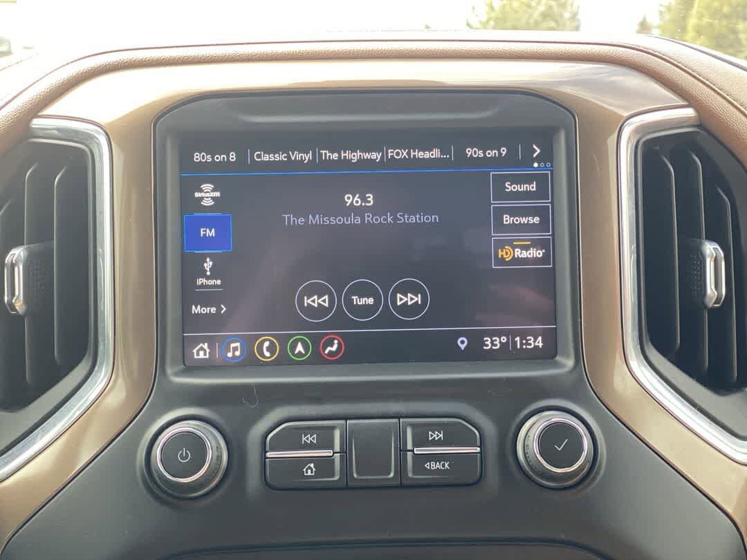 Used 2019 Chevrolet Silverado 1500 High Country w/ Technology Package image 19