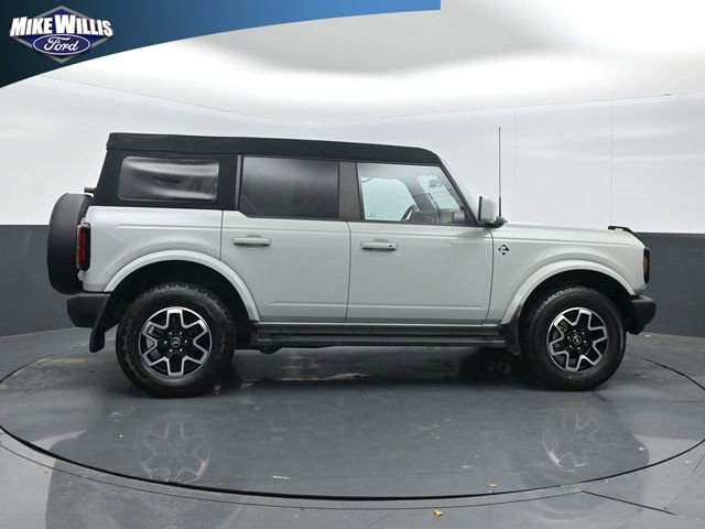 Used 2023 Ford Bronco Outer Banks AWD/4WD image 8