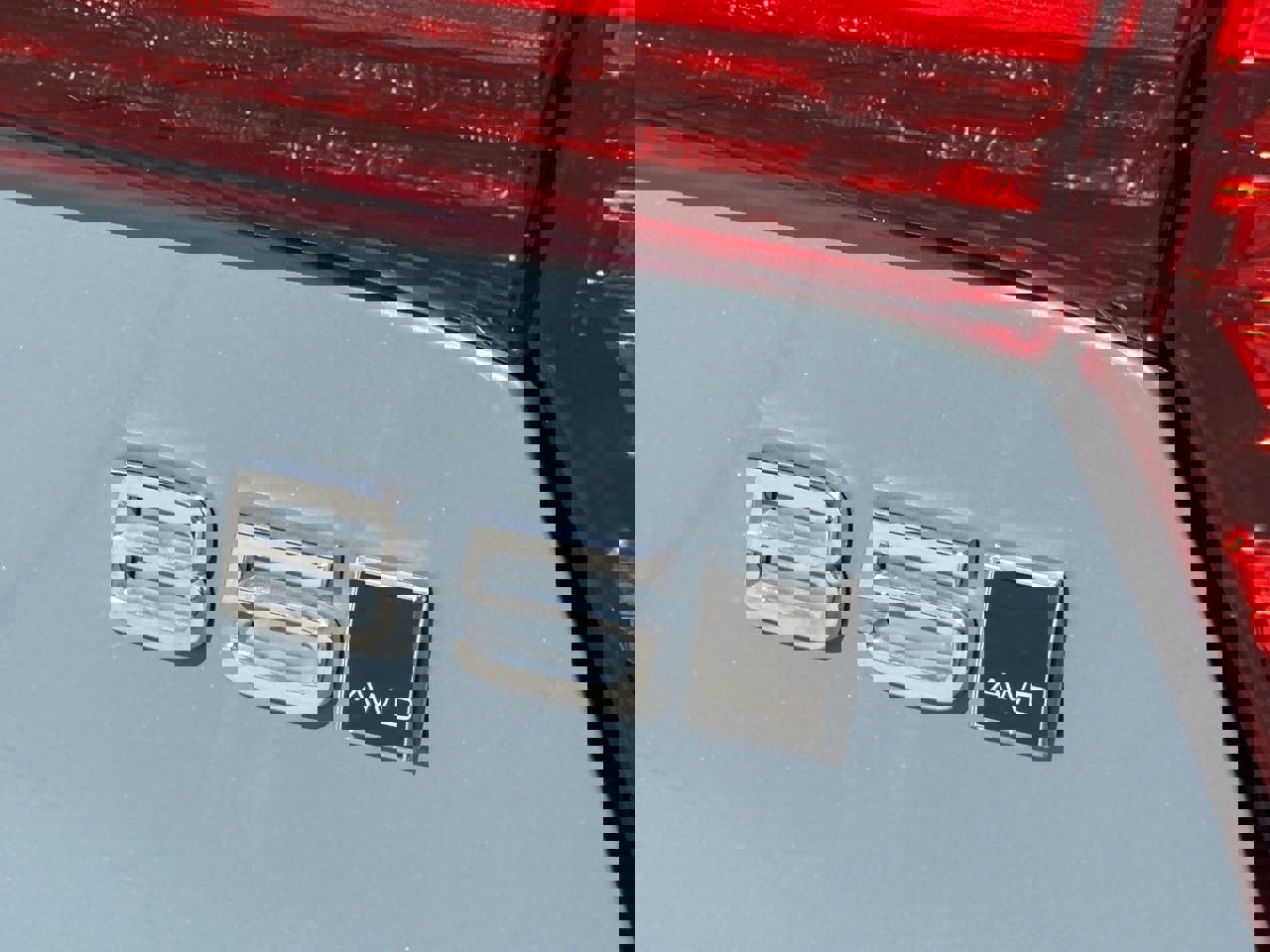 Certified 2023 Volvo S60 B5 Plus image 7