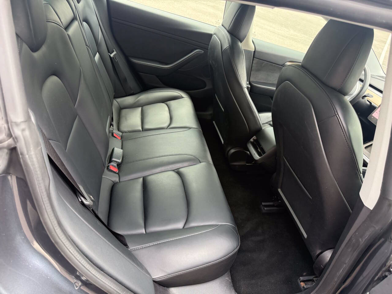 Used 2022 Tesla Model 3 Standard Range RWD image 16