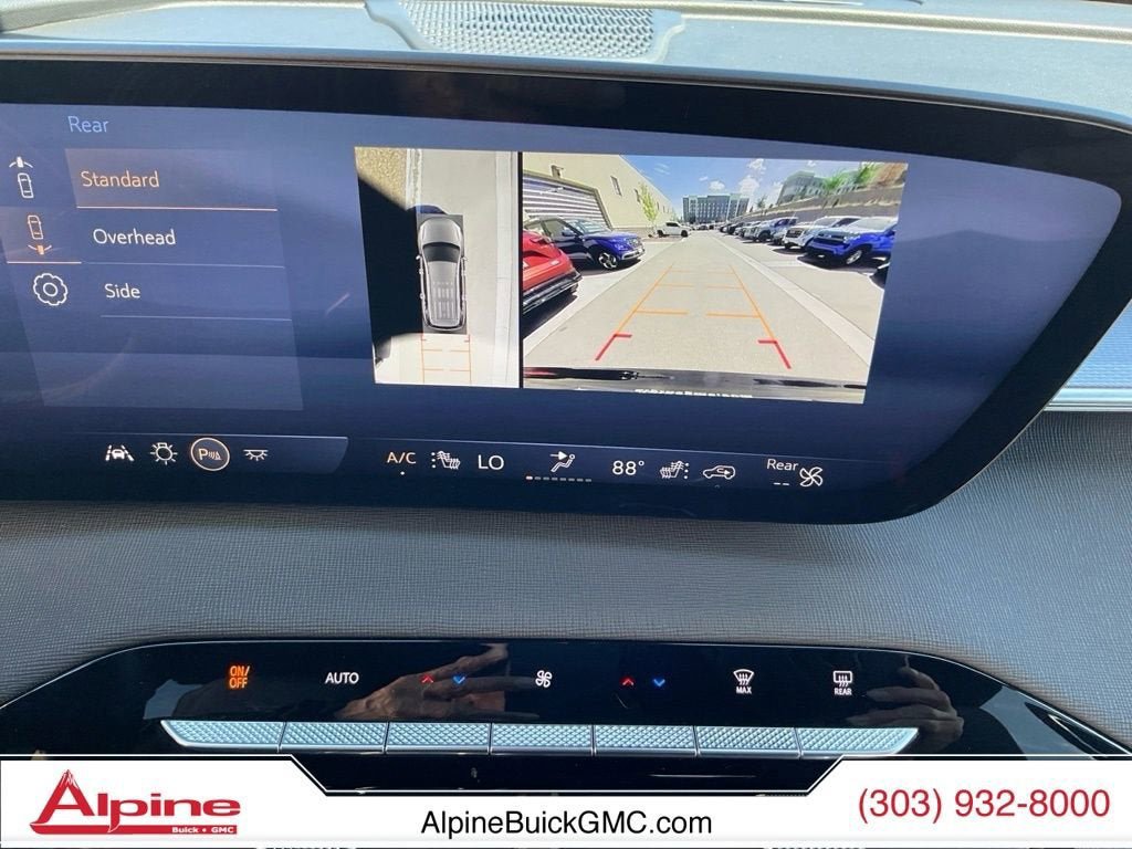 Used 2025 Buick Enclave Sport Touring AWD/4WD image 16