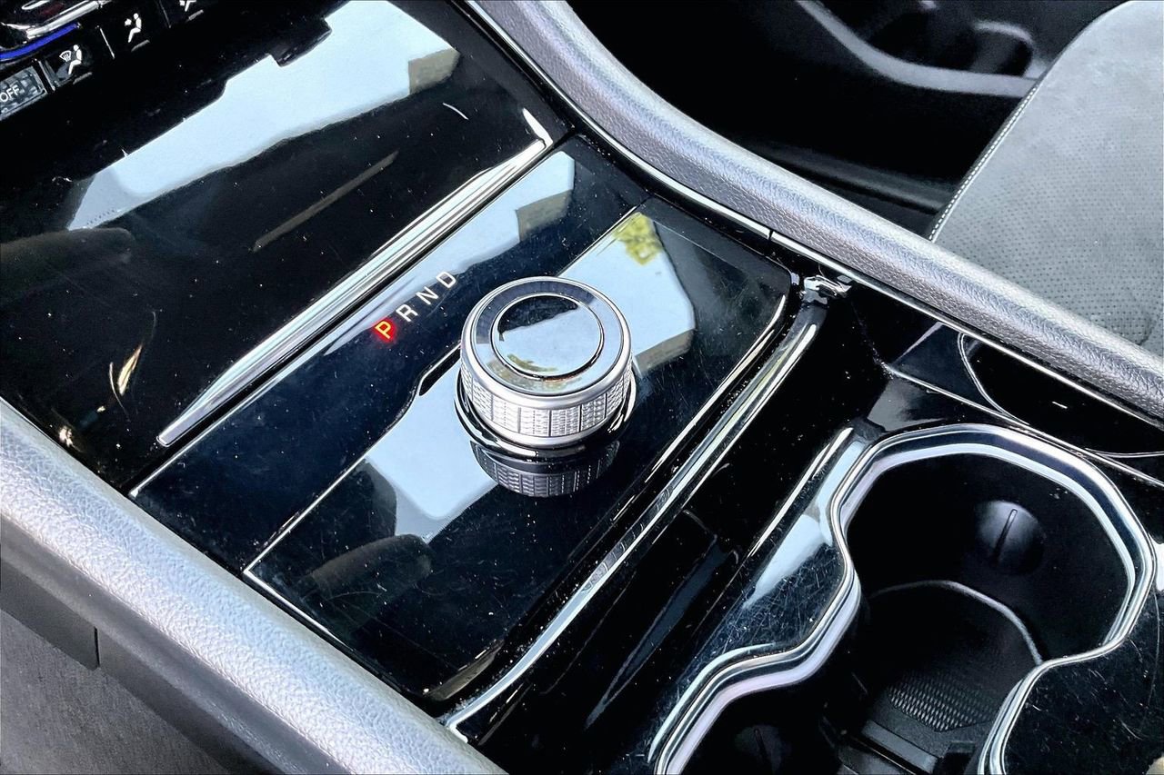 Certified 2023 Jeep Grand Cherokee Altitude image 30