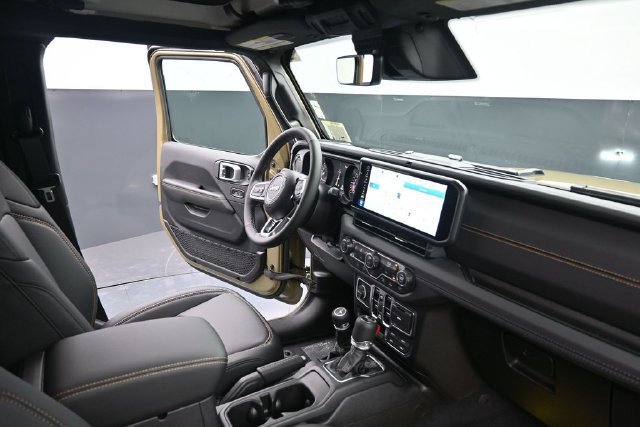 New 2026 Jeep Wrangler Unlimited Sahara AWD/4WD image 42