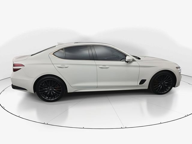 Used 2022 Genesis G70 3.3T Launch Edition image 11
