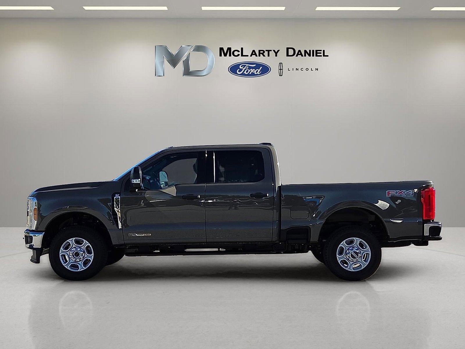 New 2026 Ford F250 XLT image 3