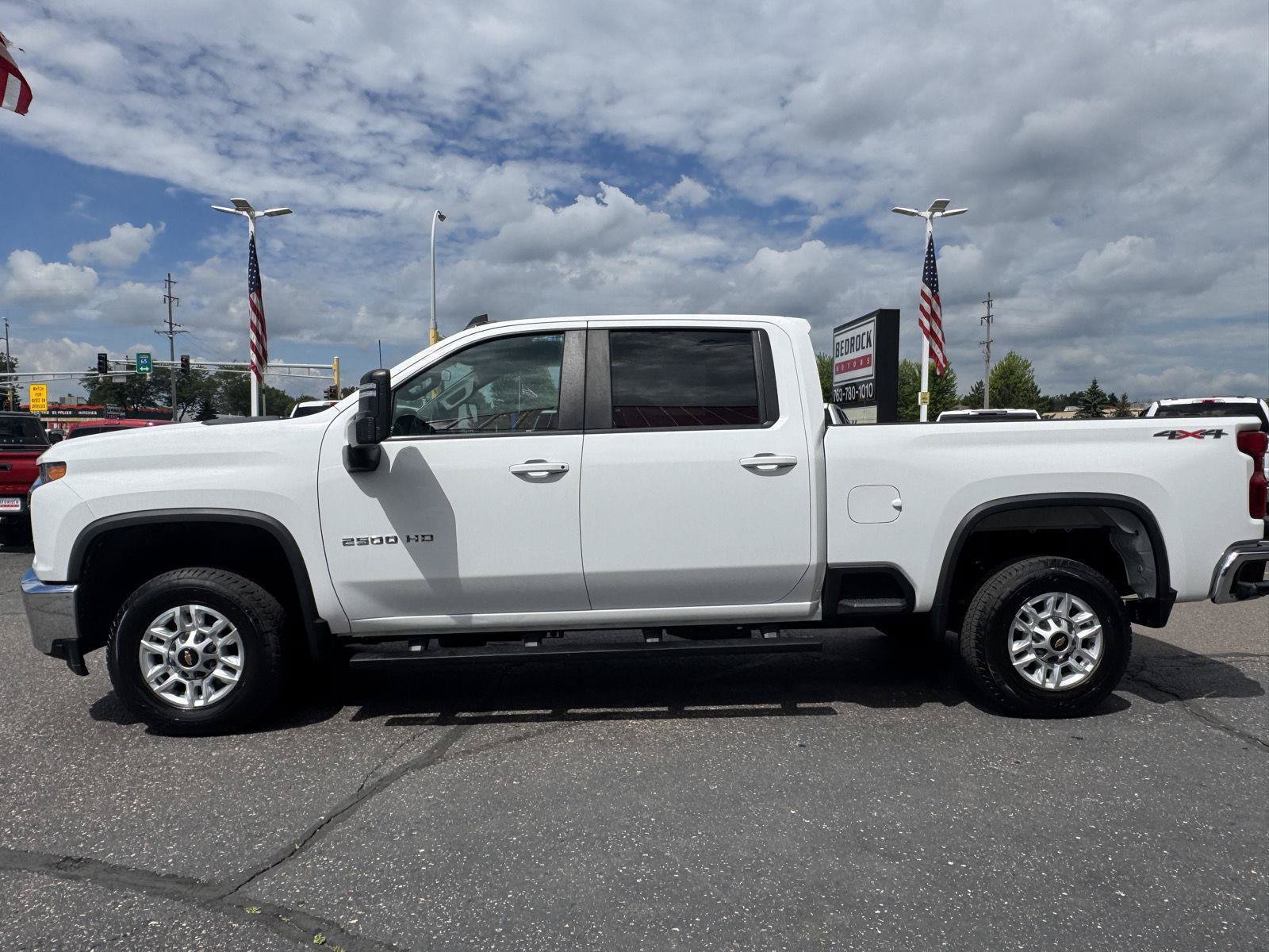 Used 2023 Chevrolet Silverado 2500 LT w/ Snow Plow Prep/Camper Package AWD/4WD image 4