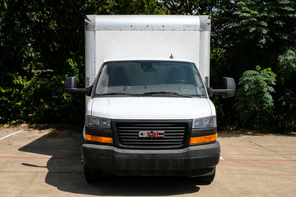 Used 2021 GMC Savana 3500 Extended w/ Power Convenience Package RWD image 5