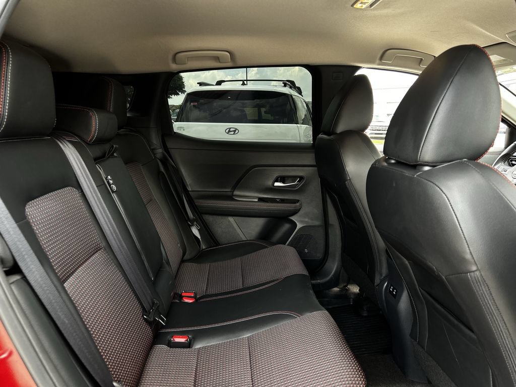 Used 2025 Nissan Kicks SR FWD image 30