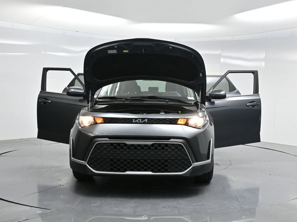 Used 2023 Kia Soul LX w/ LX Technology Package image 40