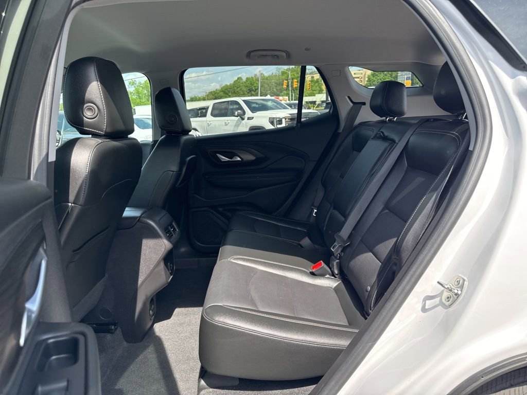 Used 2024 GMC Terrain SLT AWD/4WD image 24