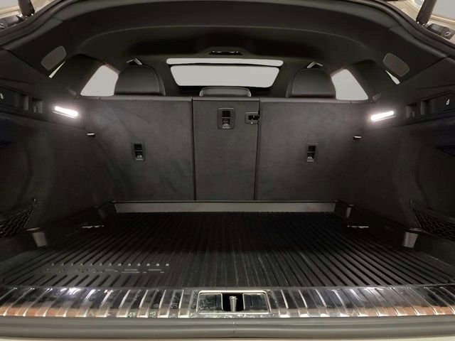 Used 2022 Audi e-tron Premium Plus w/ Premium Plus Package image 97