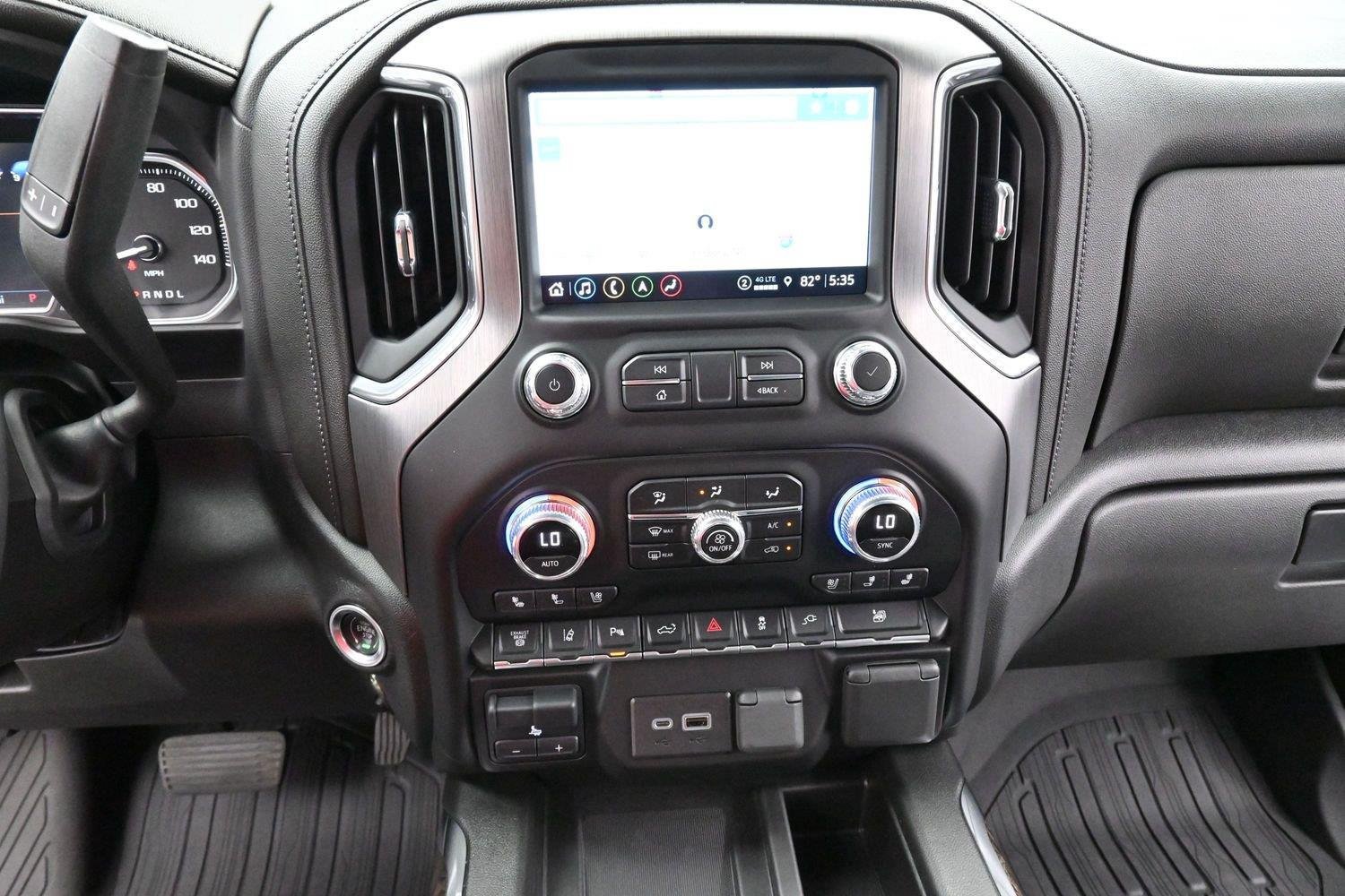 Used 2022 GMC Sierra 3500 Denali w/ Denali Ultimate Package AWD/4WD image 26