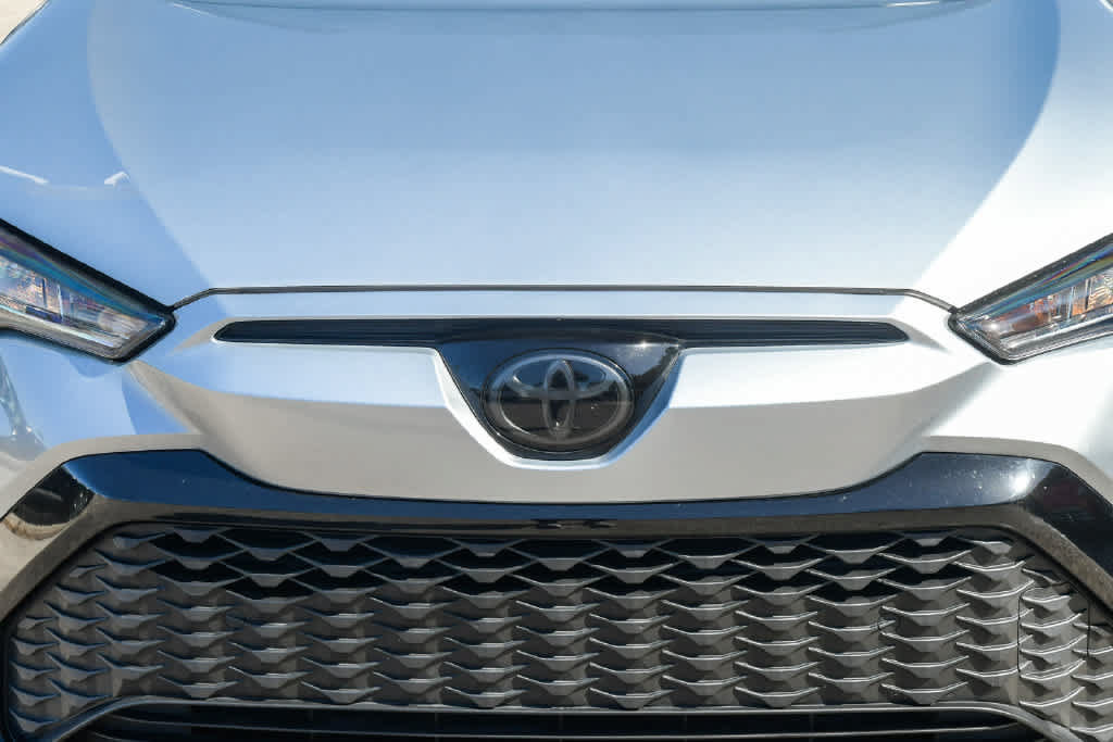 Certified 2023 Toyota Corolla Cross AWD Hybrid image 5