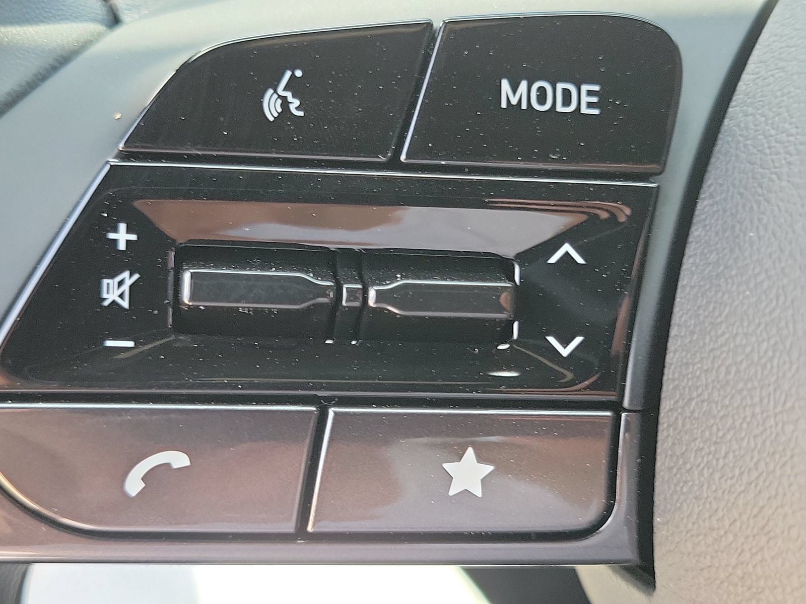 New 2026 Hyundai Elantra SEL Sport FWD image 8