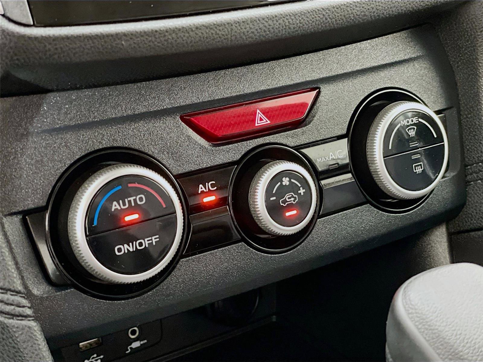 Certified 2023 Subaru Crosstrek 2.0i image 18