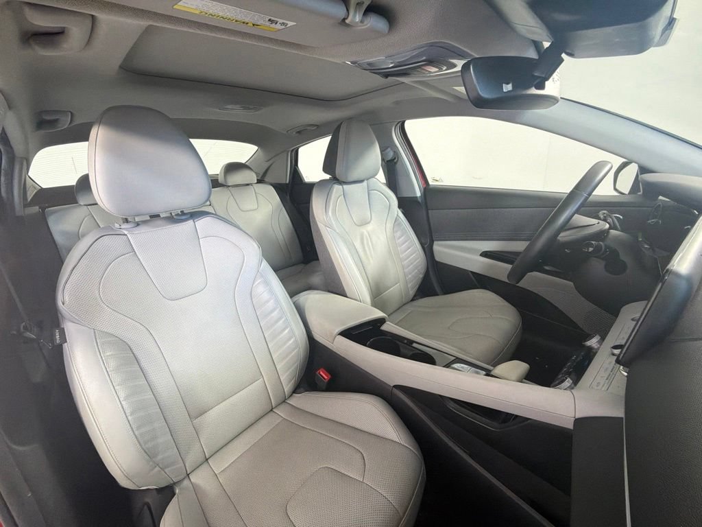 Used 2023 Hyundai Elantra Limited FWD image 31