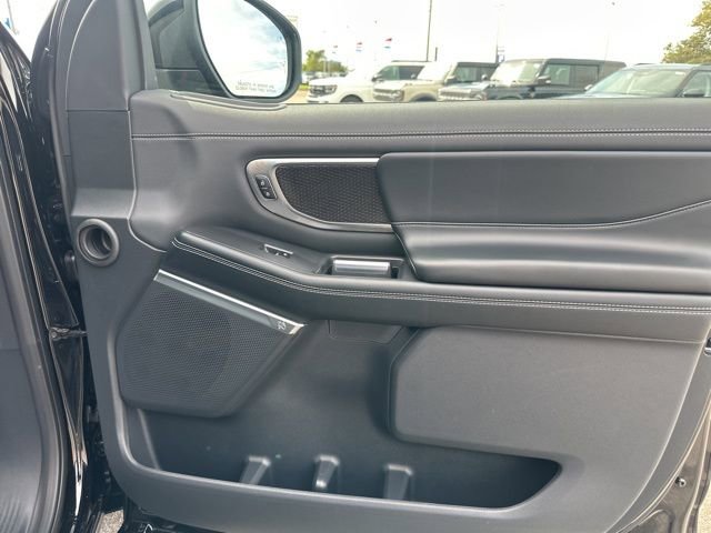 New 2025 Ford Expedition Platinum w/ Stealth Performance Package image 11