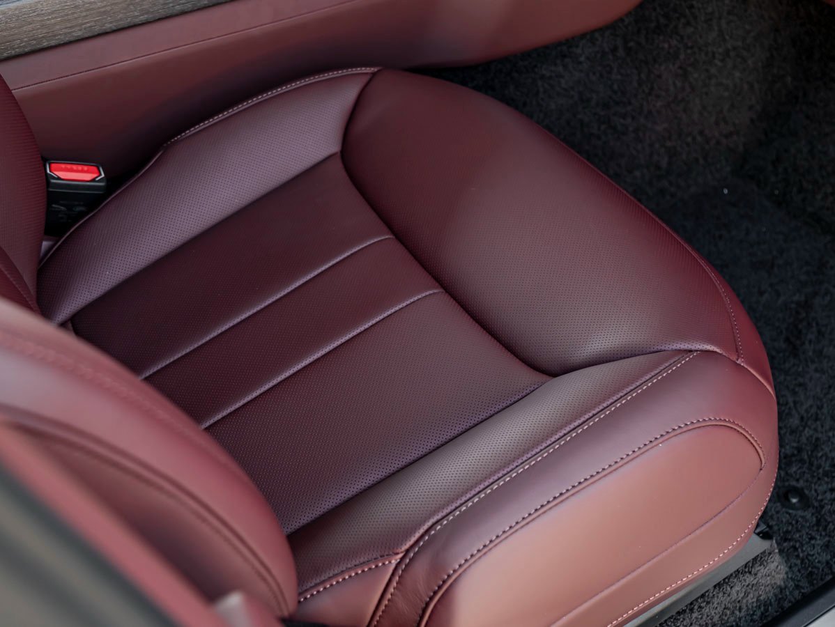 New 2025 Land Rover Range Rover SE image 28