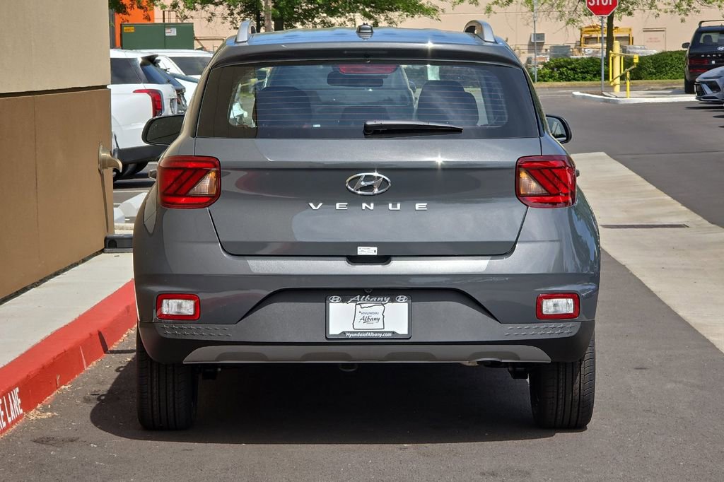 New 2025 Hyundai Venue SEL image 6