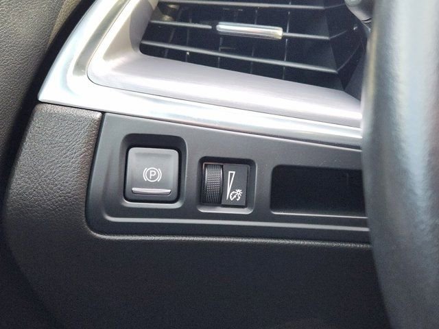 Used 2023 Cadillac XT5 Luxury image 23