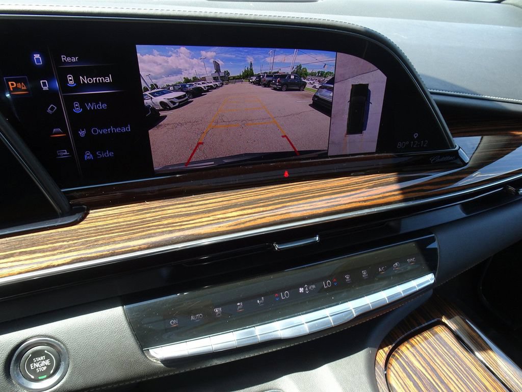 Used 2021 Cadillac Escalade Premium Luxury AWD/4WD image 21