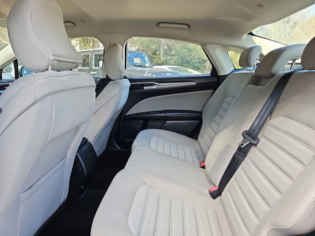 Used 2018 Ford Fusion S FWD image 24